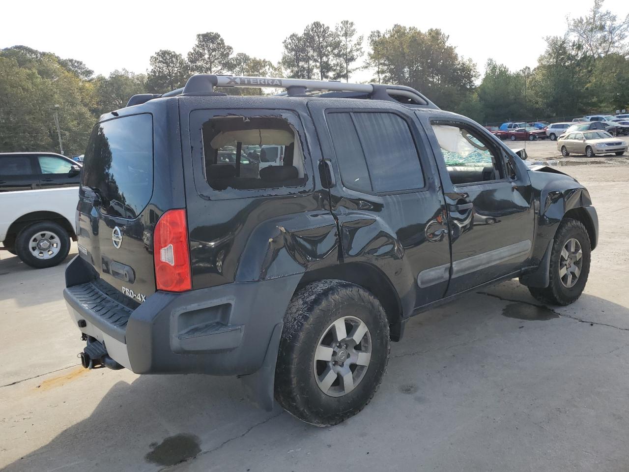 2011 Nissan XTerra - Image 3