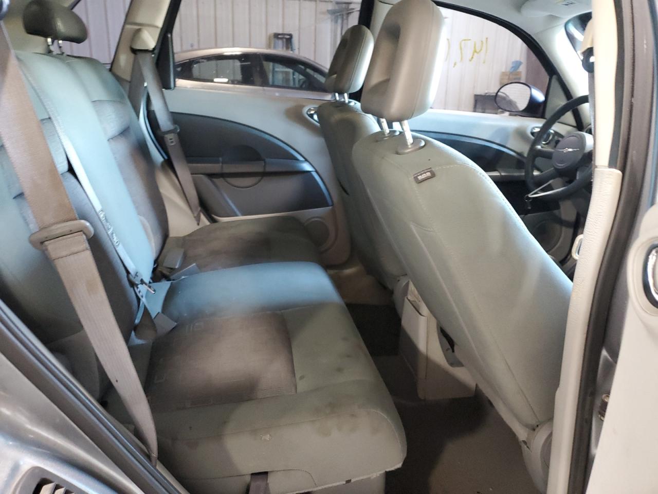 2009 Chrysler PT Cruiser - Image 10