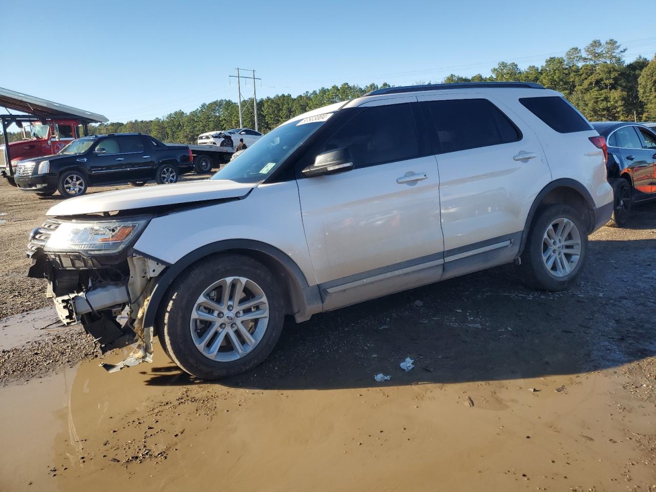 2017 Ford Explorer - Image 1
