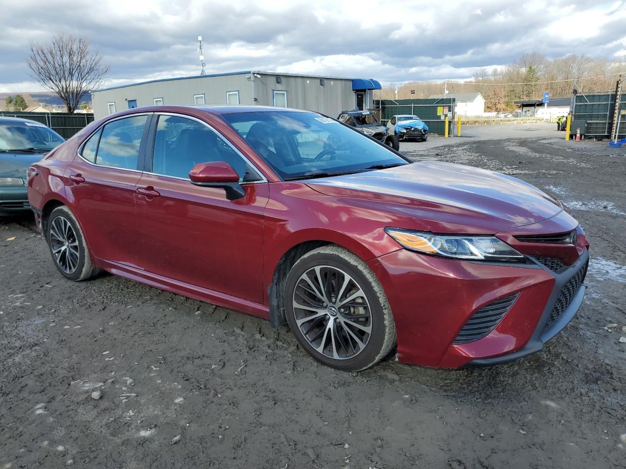 VIN 4T1B11HK8JU528005 2018 TOYOTA CAMRY no.4