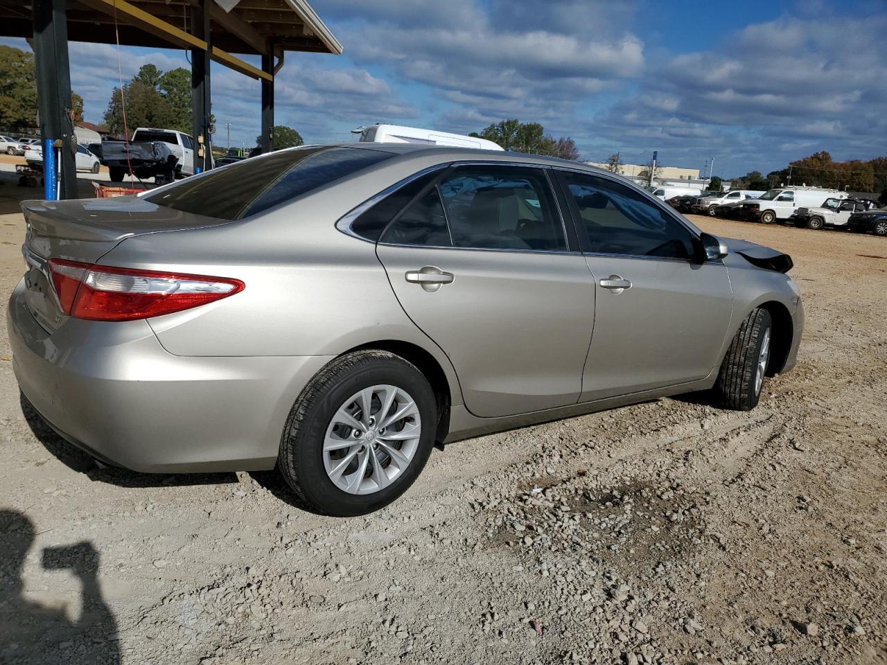 2016 Toyota Camry - Image 3