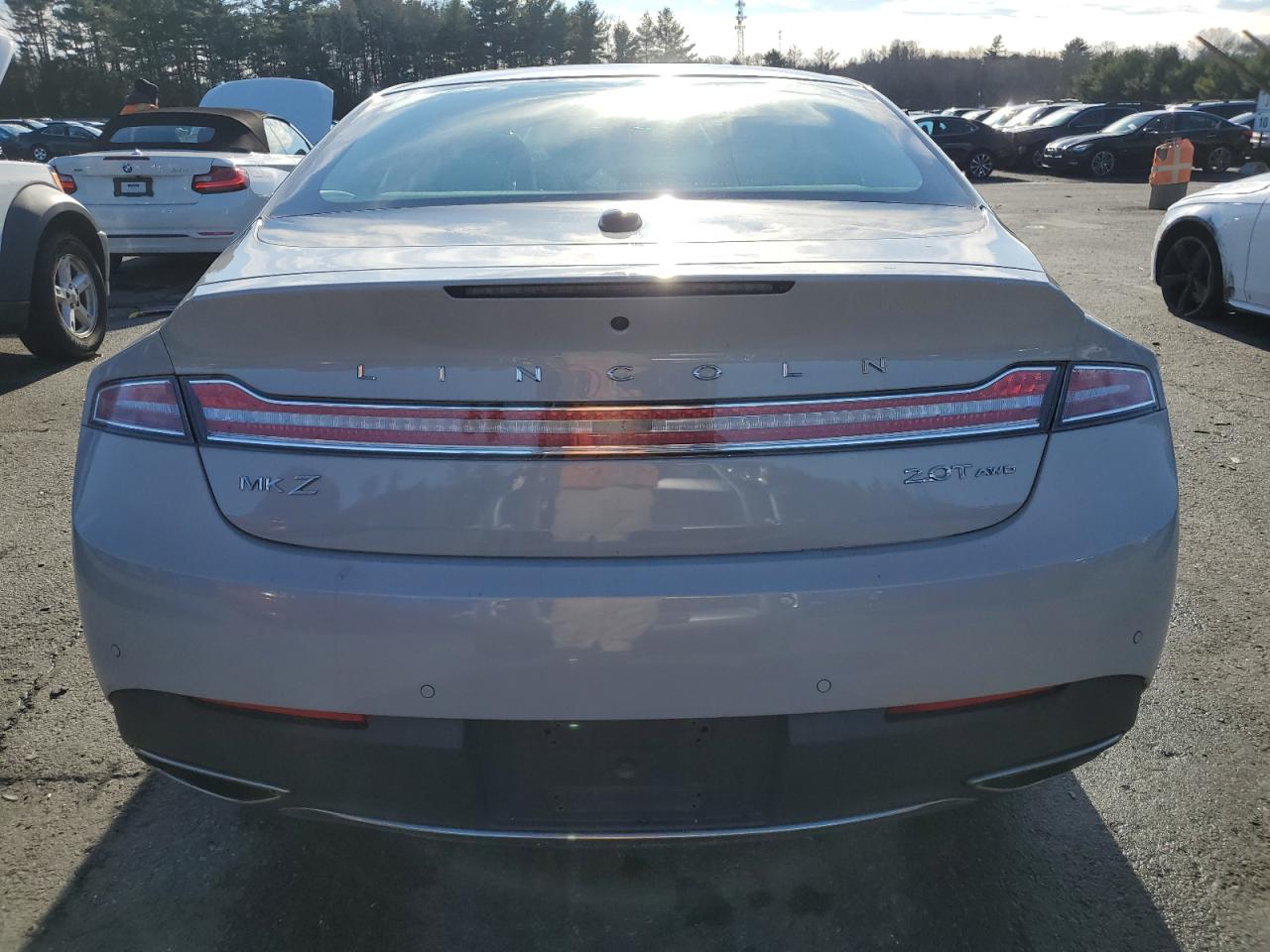 2020 Lincoln MKZ - Image 6