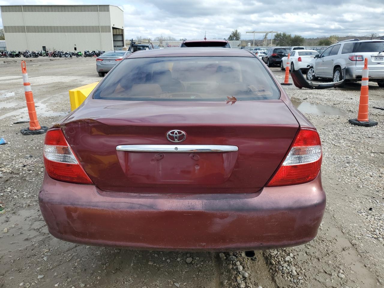 2004 Toyota Camry Le VIN: 4T1BE32K74U287325 Lot: 79483654