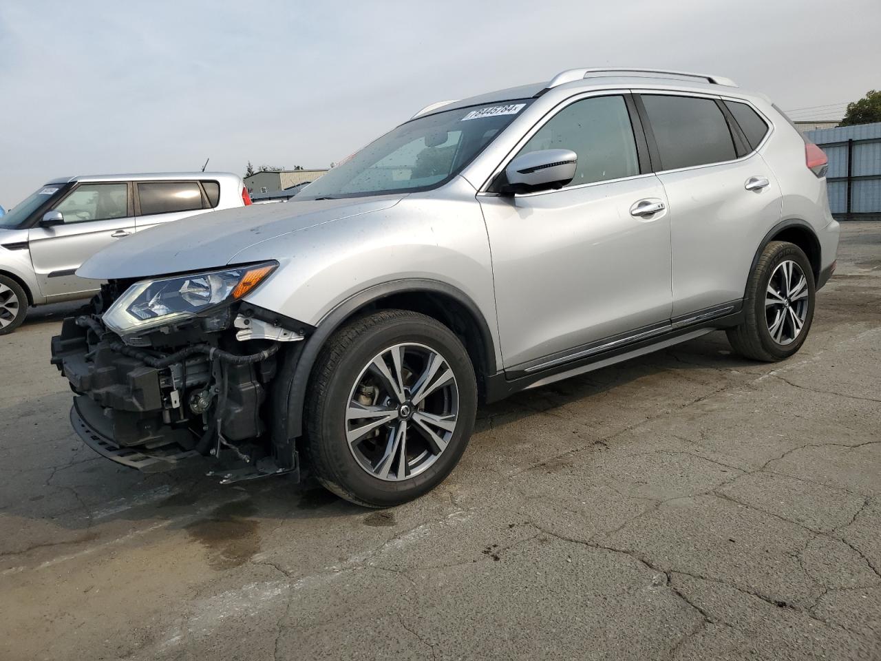 2017 Nissan Rogue S VIN: JN8AT2MT3HW383733 Lot: 78445784