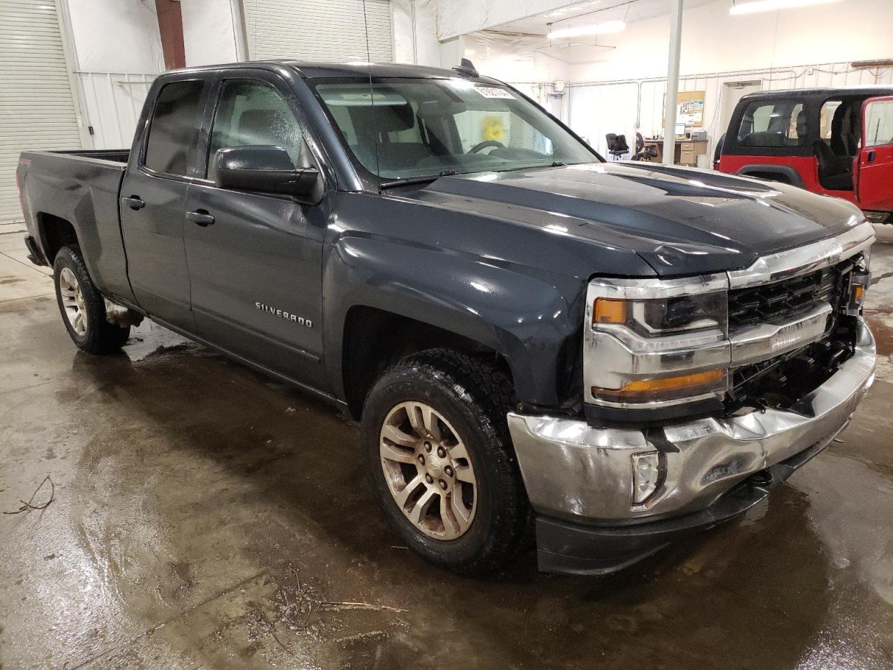 VIN 1GCVKREC0HZ173550 2017 CHEVROLET All Models no.4