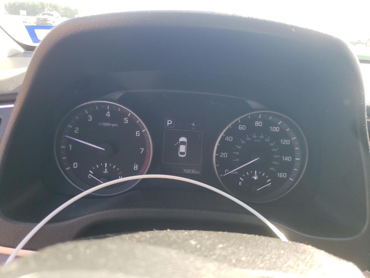 2018 Hyundai Elantra - Image 9