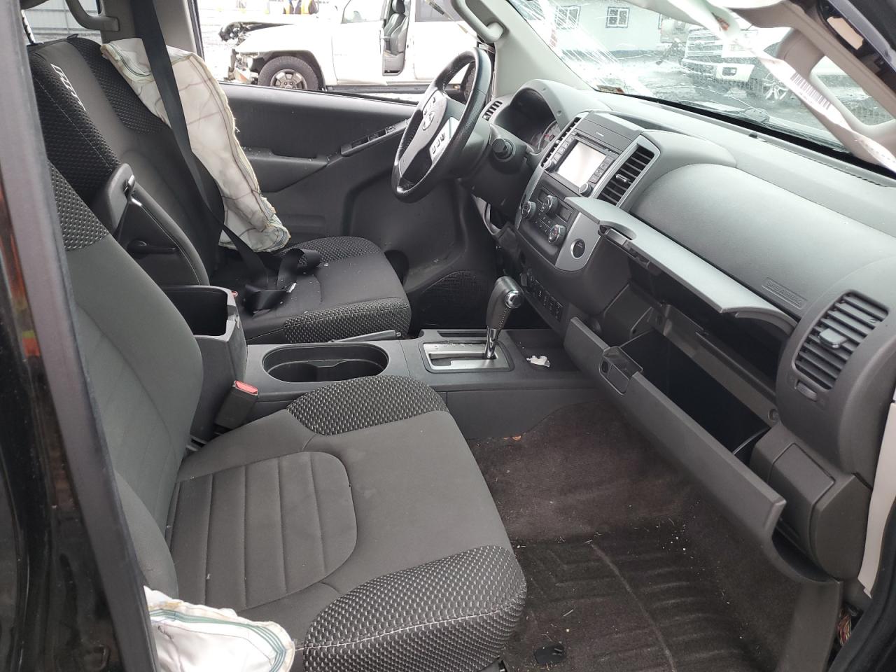 2016 Nissan Navara (Frontier) - Image 7