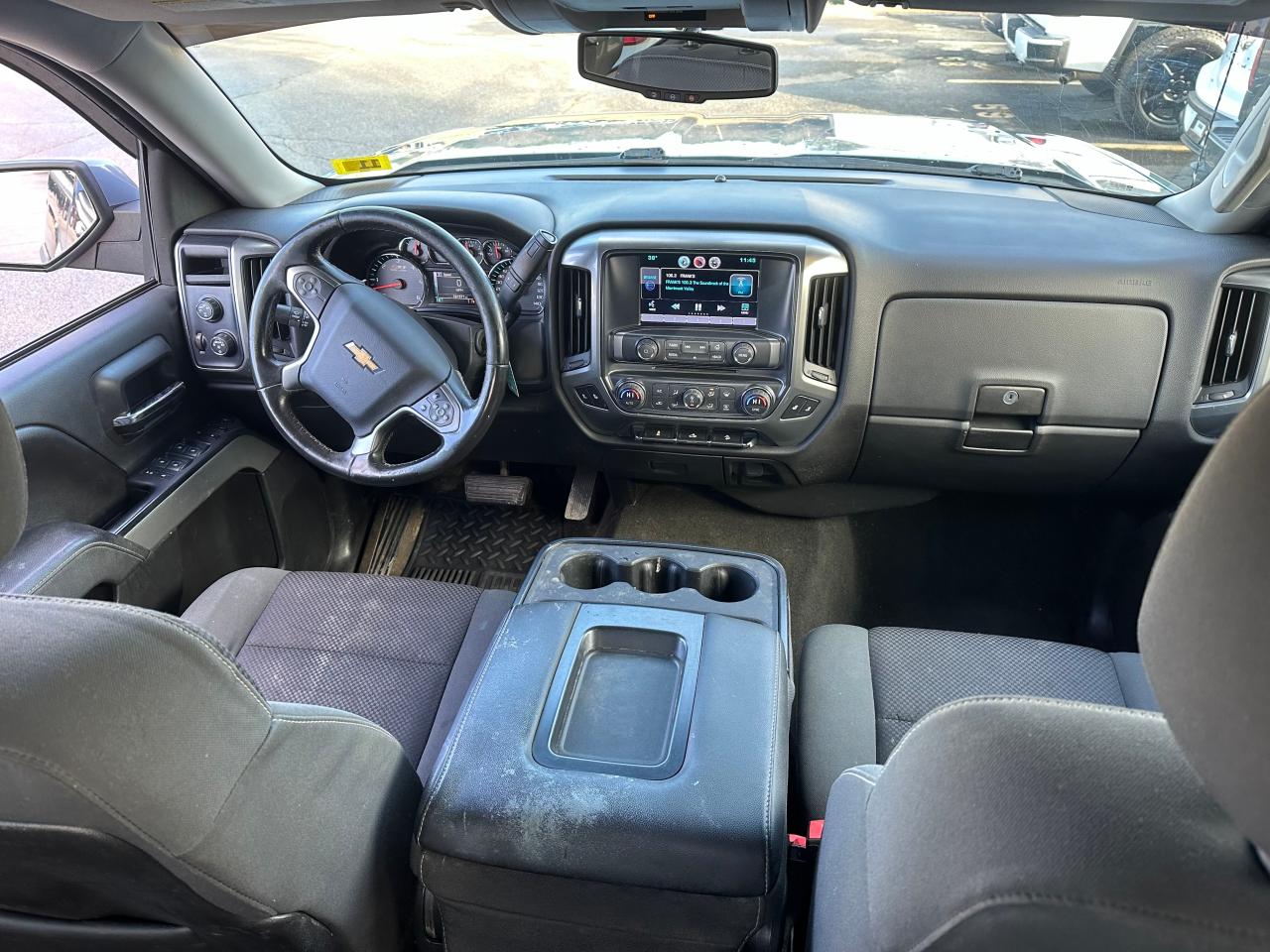 2015 Chevrolet Silverado - Image 9