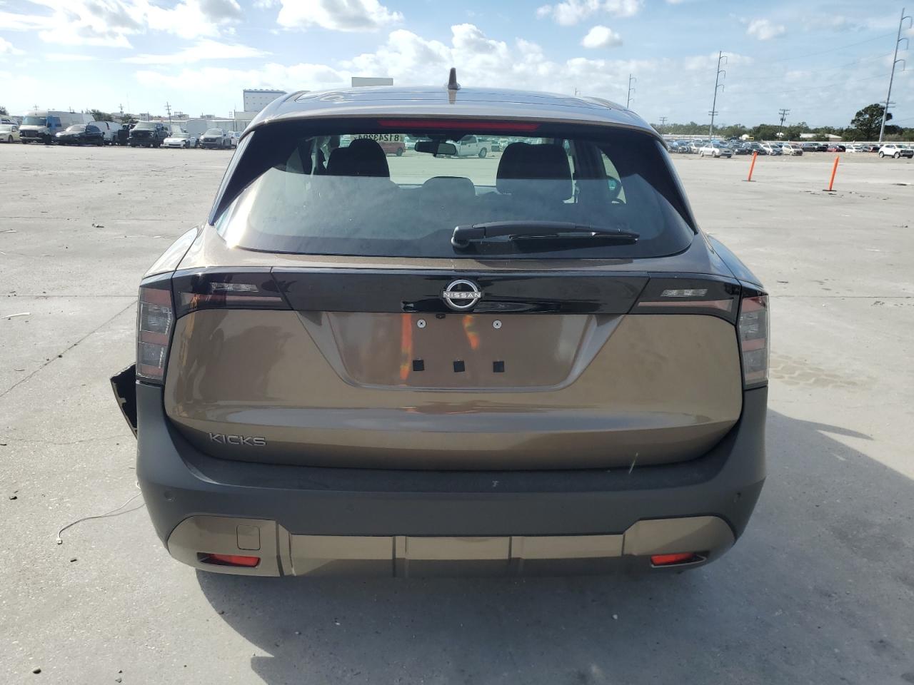 VIN 3N8AP6BA7SL305661 2025 NISSAN KICKS no.6