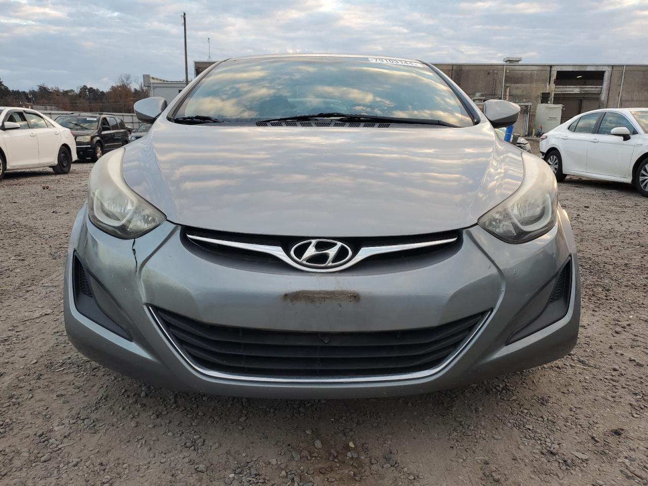 2015 Hyundai Elantra - Image 5