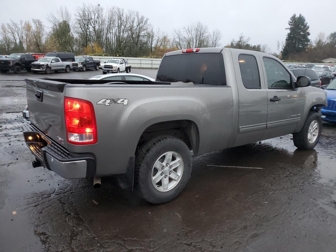 2012 GMC Sierra - Image 3