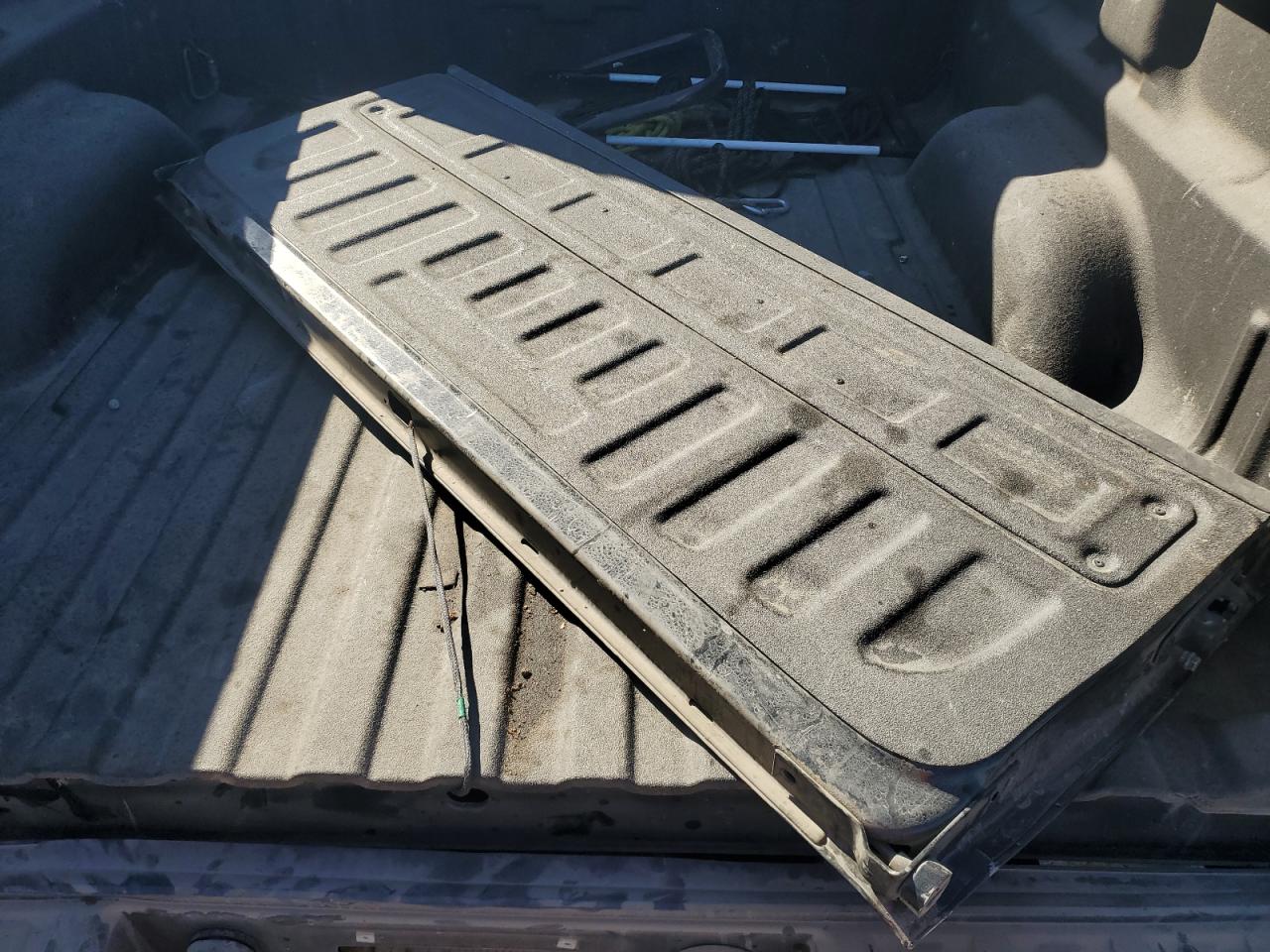 2018 Chevrolet Silverado - Image 12