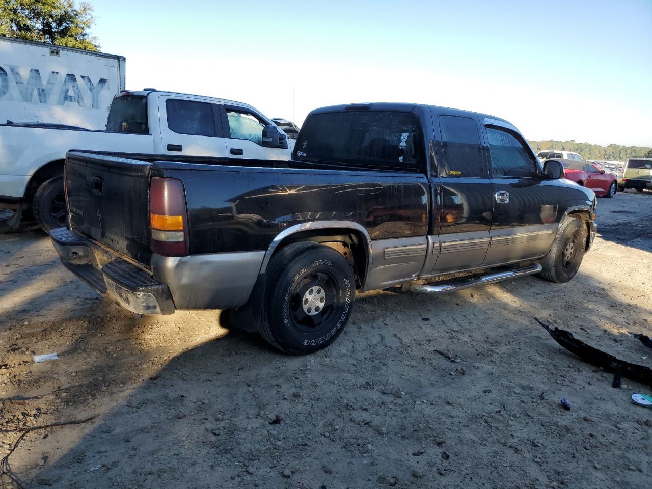 2000 Chevrolet Silverado C1500 VIN: 2GCEC19T6Y1290941 Lot: 81103344