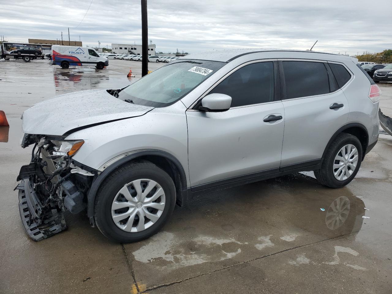 2016 Nissan Rogue - Image 1