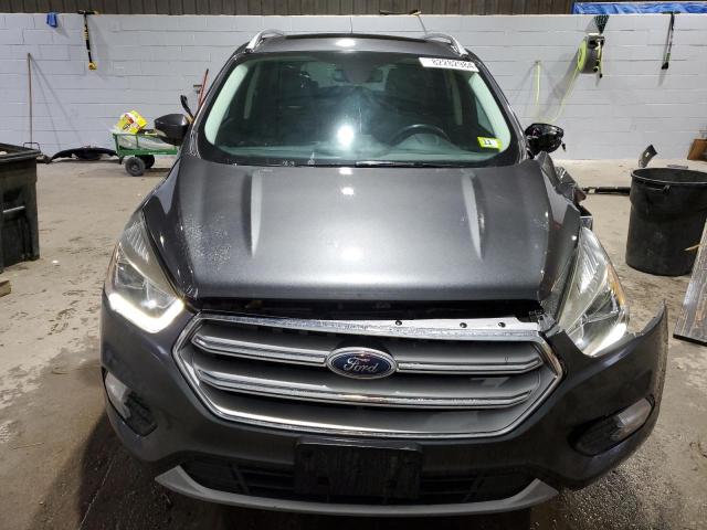 Паркетники FORD ESCAPE 2017 Сірий