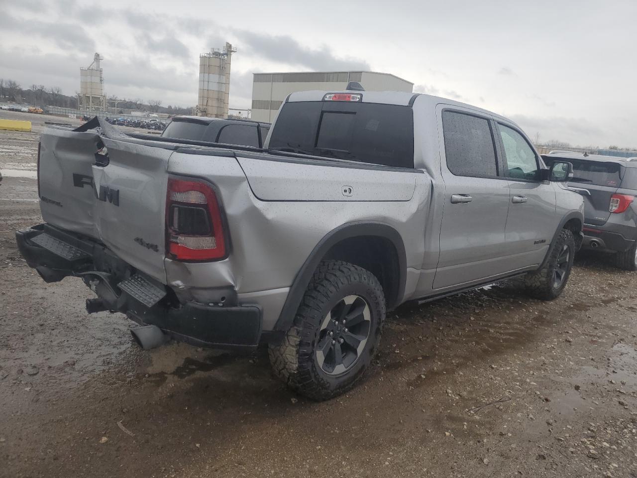 2019 RAM 1500 - Image 3