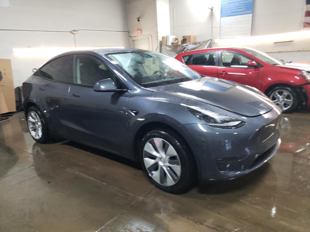 VIN 7SAYGDEE7PA186674 2023 TESLA MODEL Y no.4