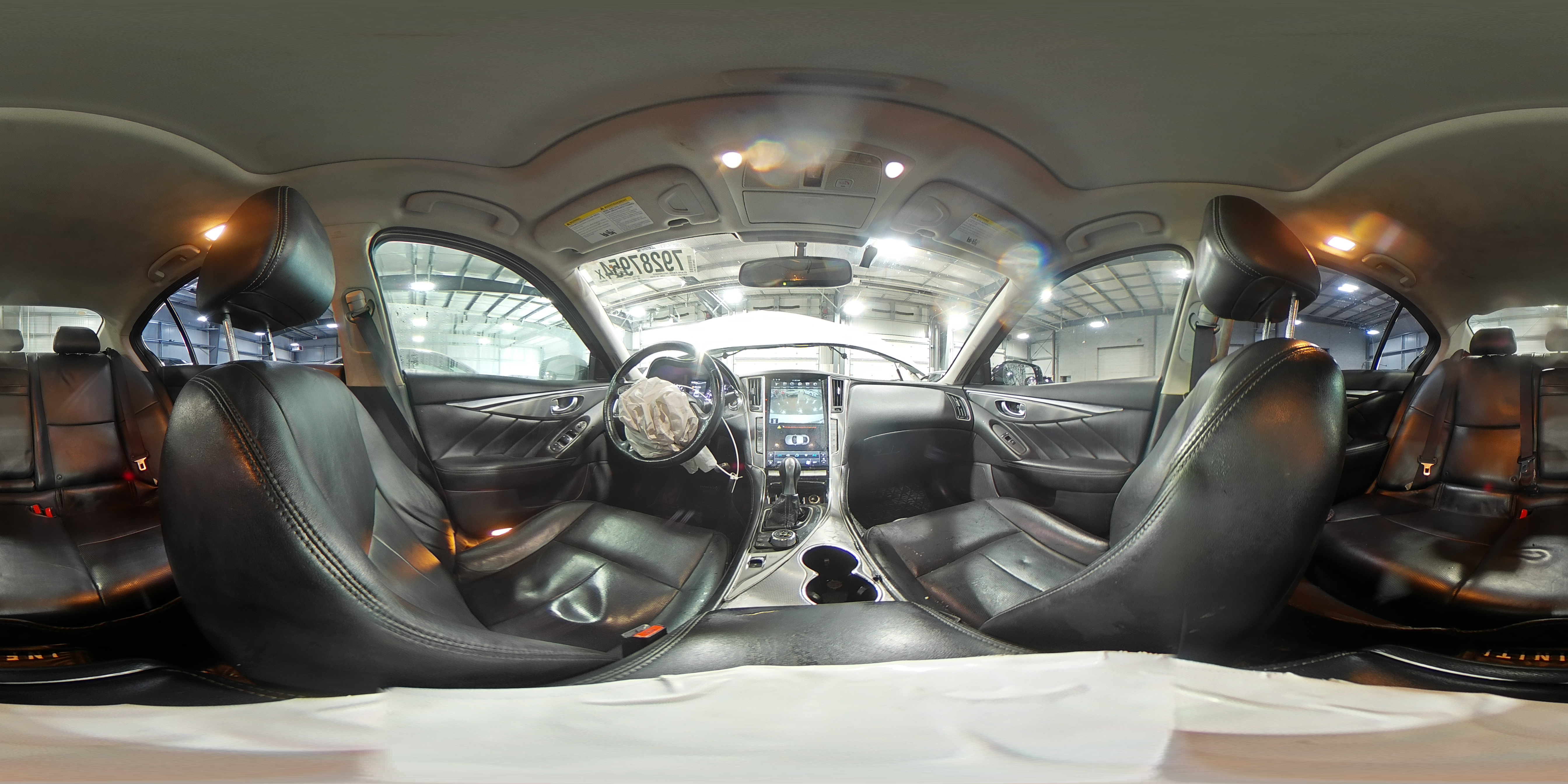 2015 Infiniti Q50 - Image 14
