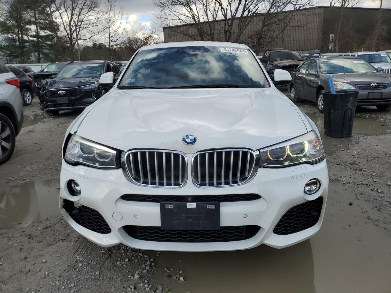 VIN 5UXXW5C55G0N92747 2016 BMW X4 no.5