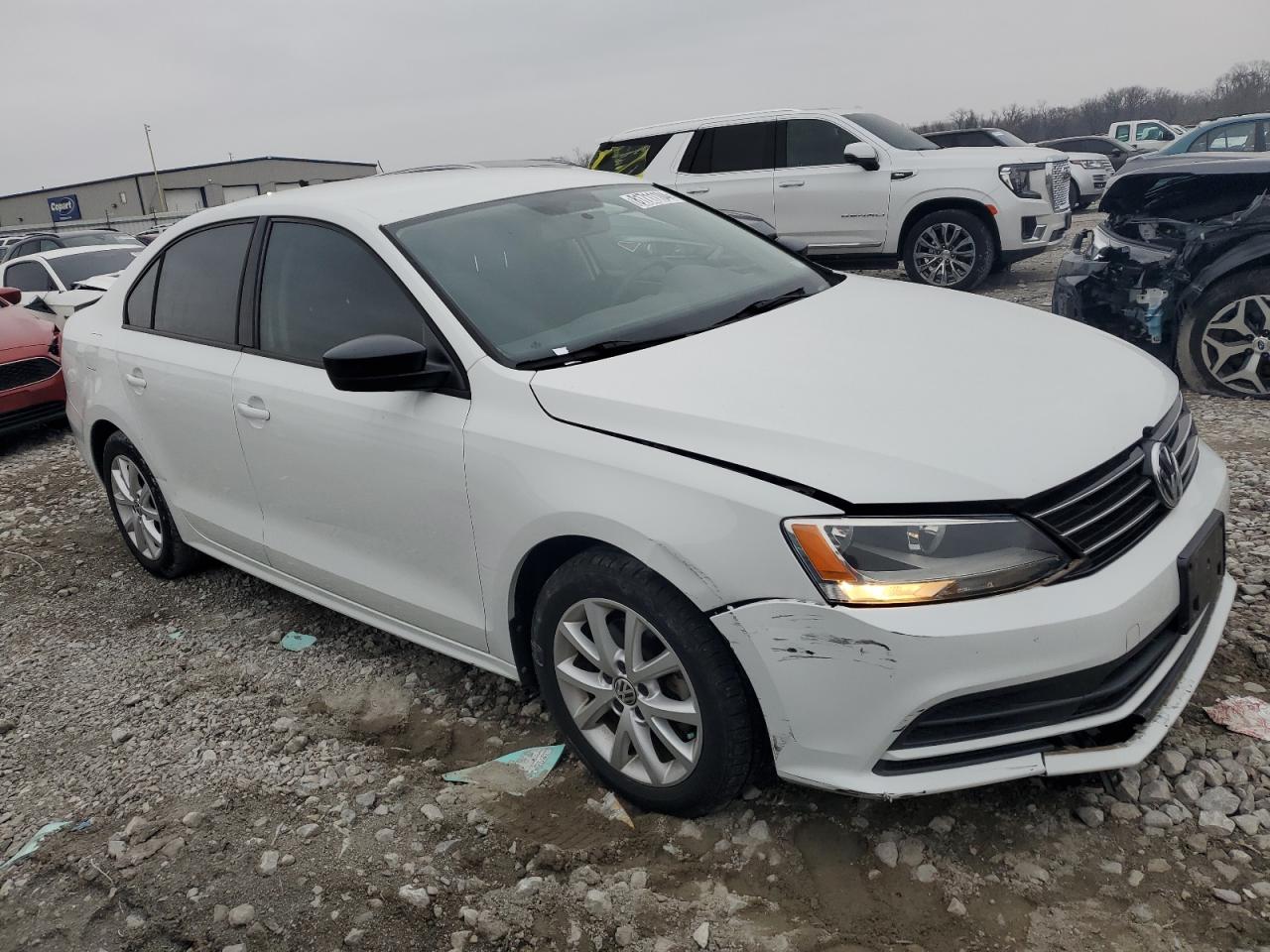 2015 Volkswagen Jetta - Image 4