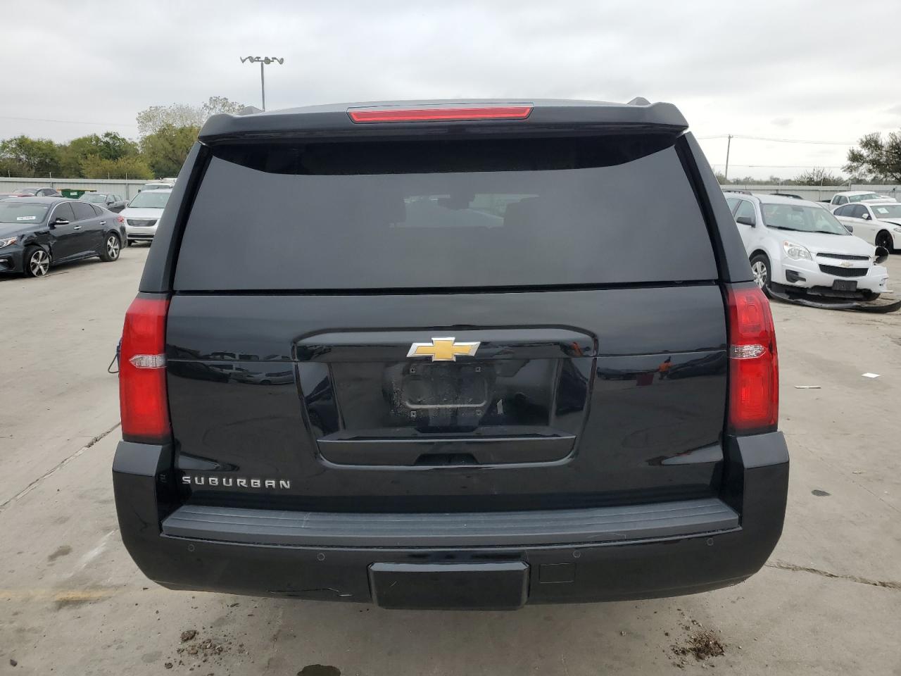 2018 Chevrolet Suburban K1500 Lt VIN: 1GNSKHKC5JR378828 Lot: 79116494