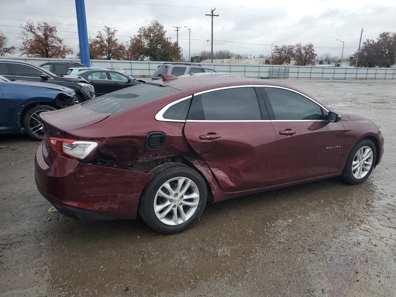 2016 Chevrolet Malibu - Image 3