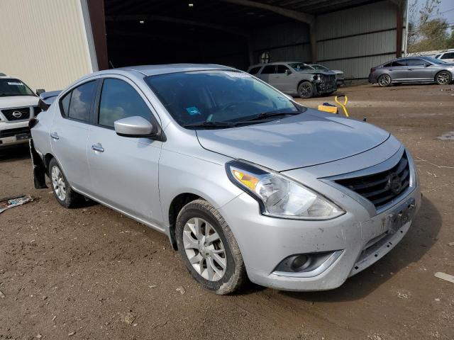  NISSAN VERSA 2017 Silver