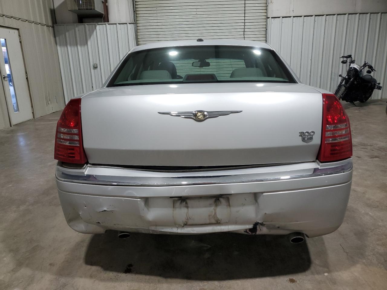 2007 Chrysler 300 - Image 6