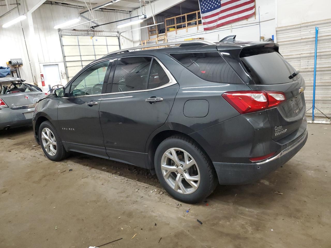 2018 Chevrolet Equinox - Image 2