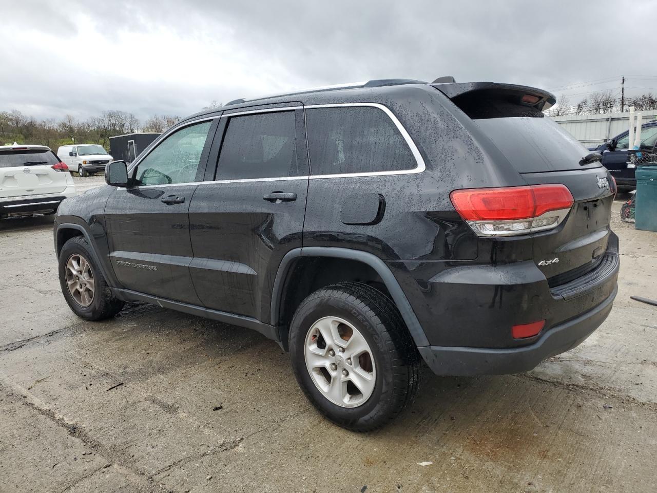 2017 Jeep Grand Cherokee - Image 2
