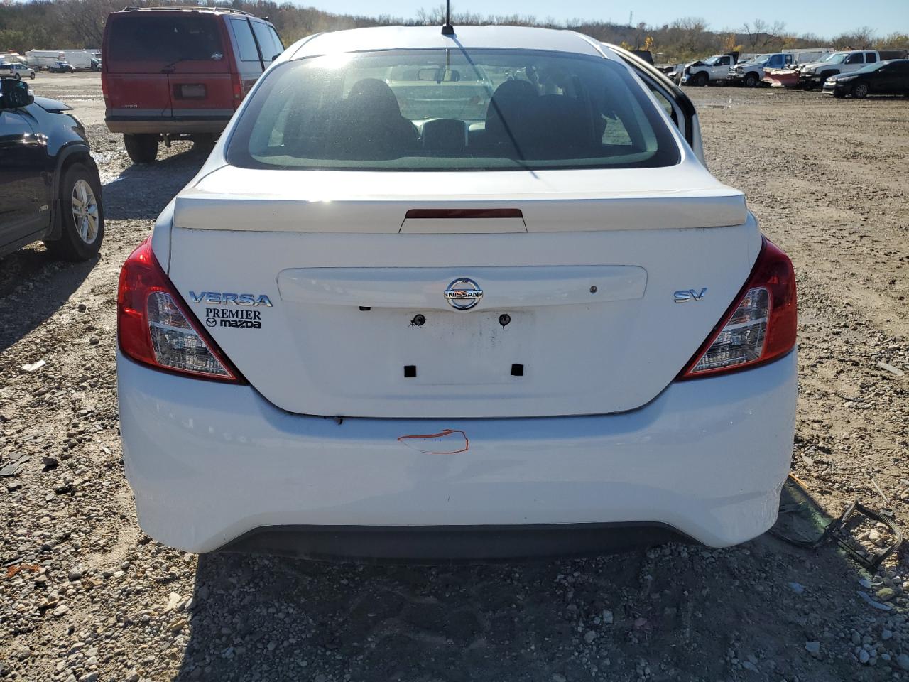 2019 Nissan Versa S VIN: 3N1CN7AP0KL824186 Lot: 81188184