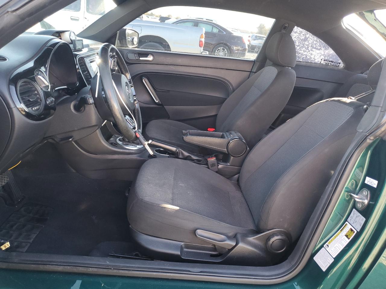 2017 Volkswagen Beetle - Image 7
