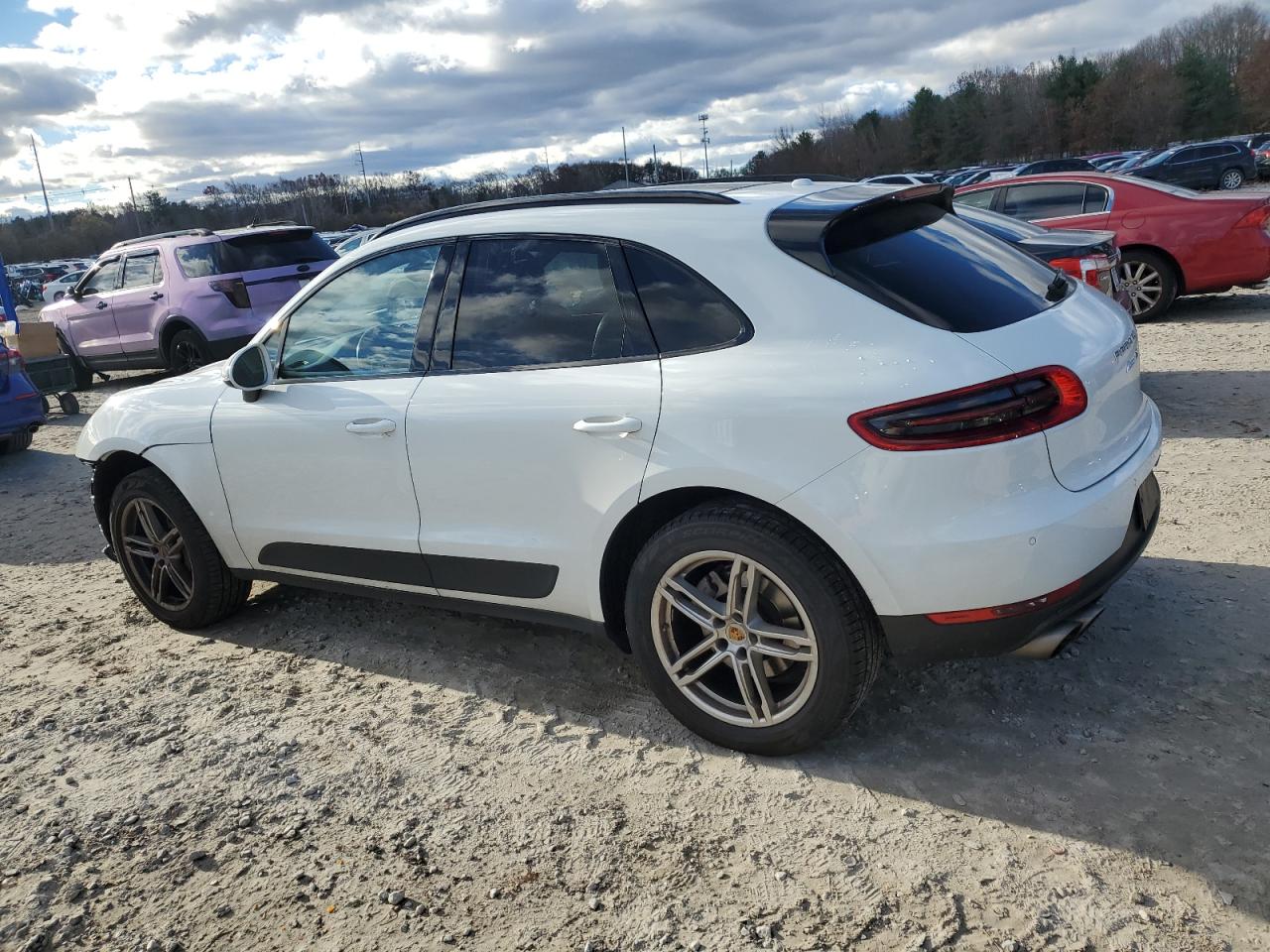 2015 Porsche Macan - Image 2
