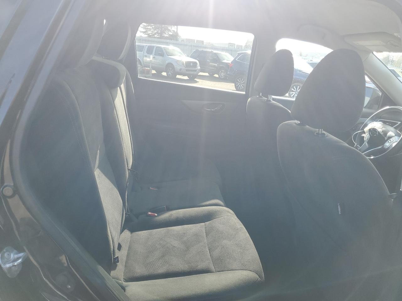 2015 Nissan Rogue - Image 12