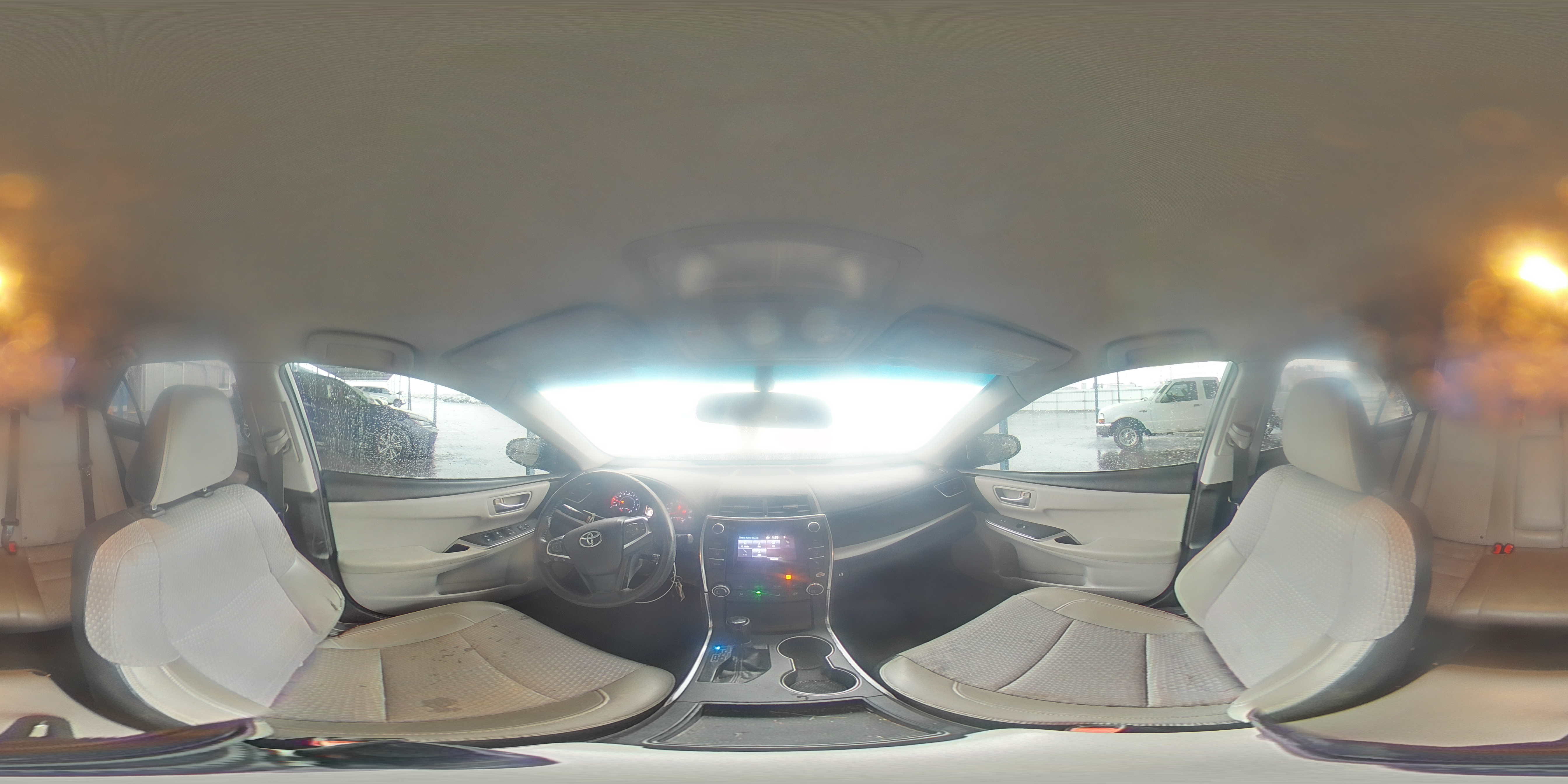 2015 Toyota Camry - Image 12