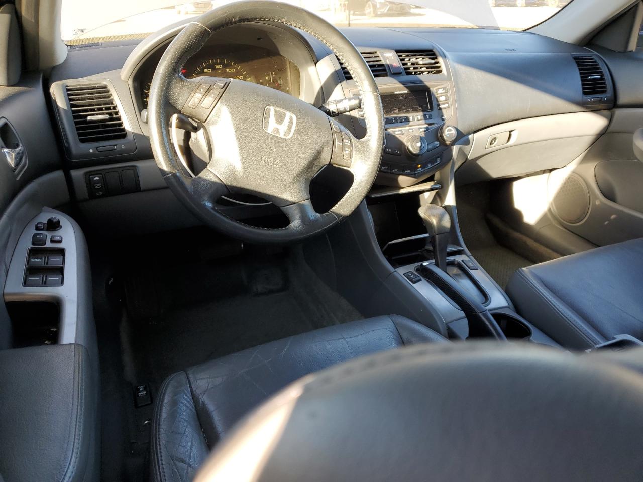 2007 Honda Accord - Image 8