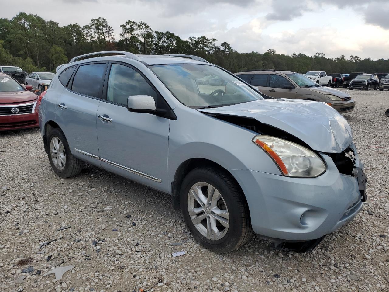 2013 Nissan Rogue - Image 4