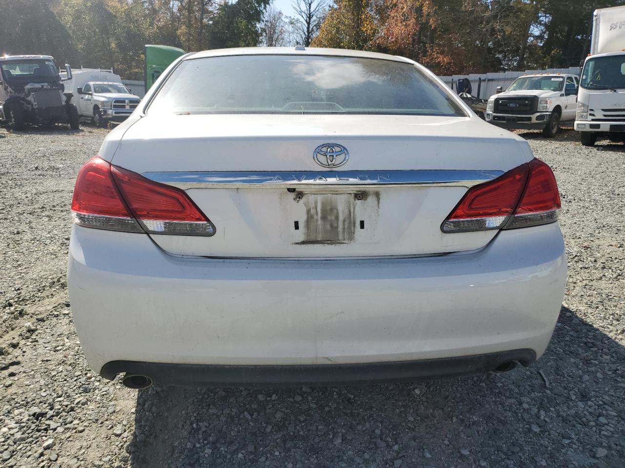 2011 Toyota Avalon - Image 6