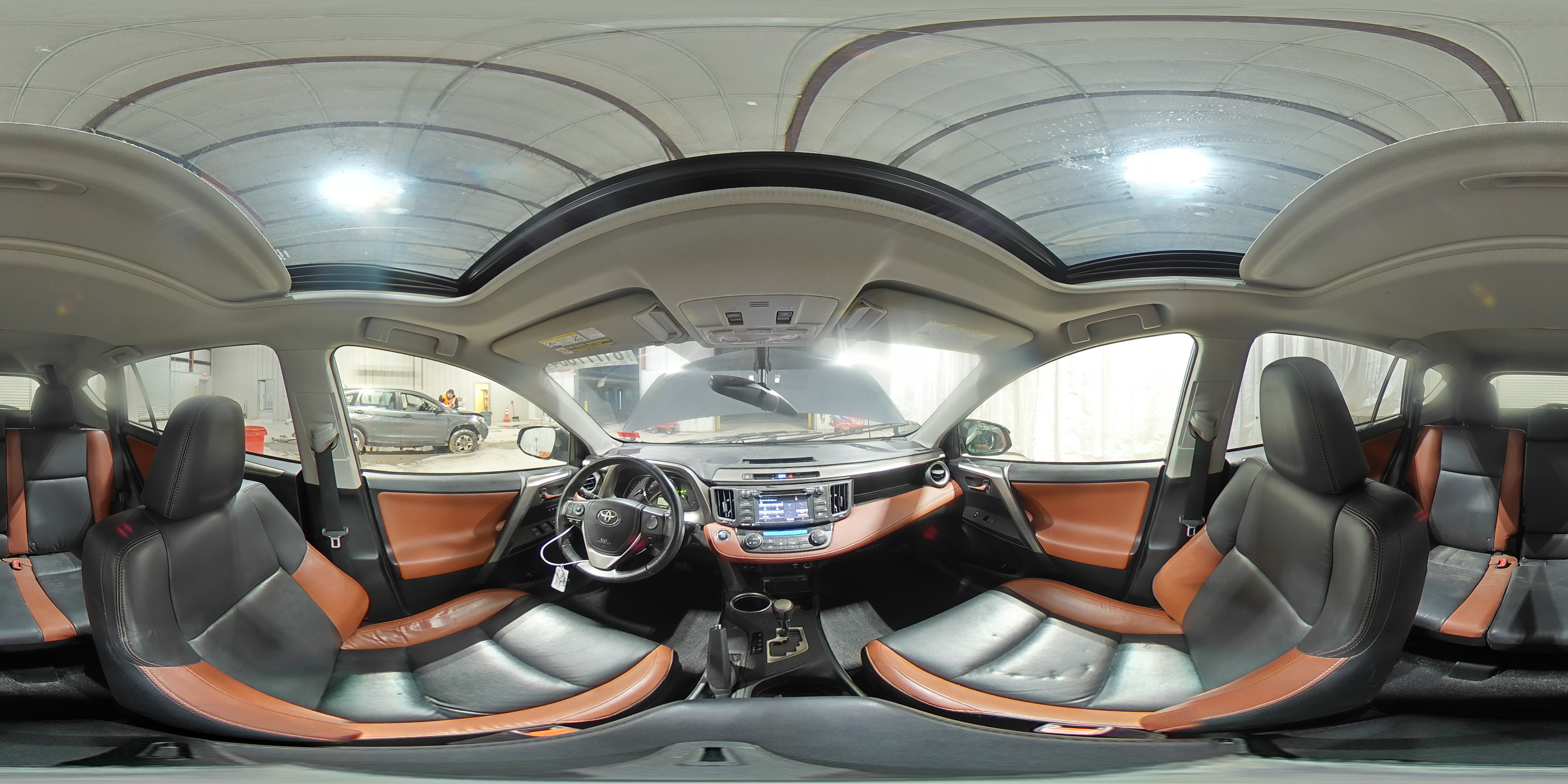2014 Toyota RAV 4 - Image 16