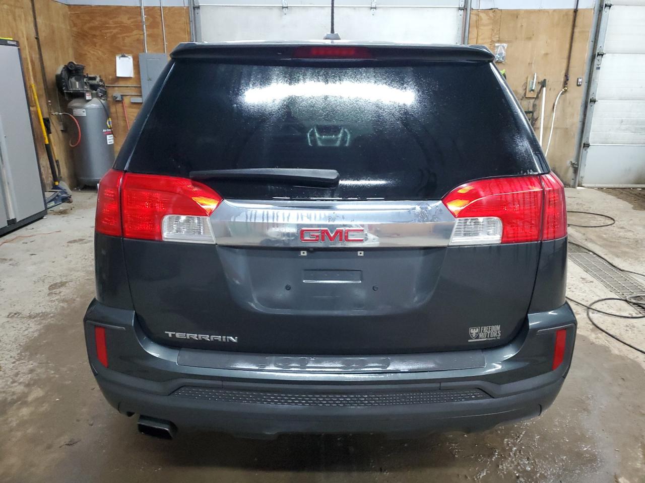 2017 GMC Terrain - Image 6