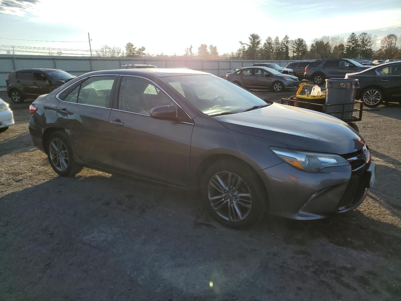 VIN 4T1BF1FK8GU257802 2016 TOYOTA CAMRY no.4