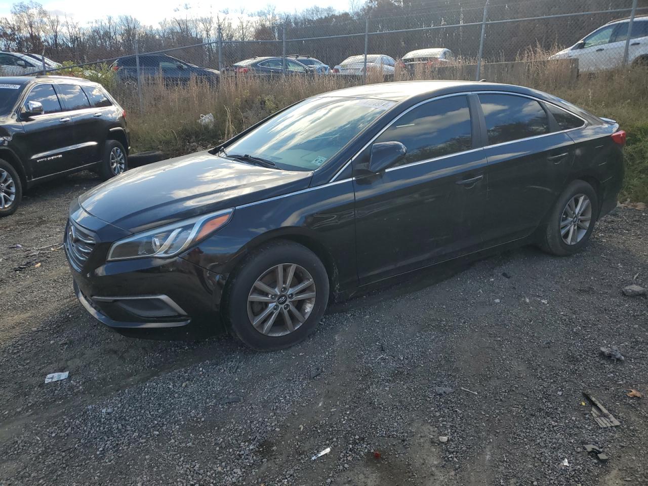 5NPE24AF5GH435278 2016 HYUNDAI SONATA - Image 1