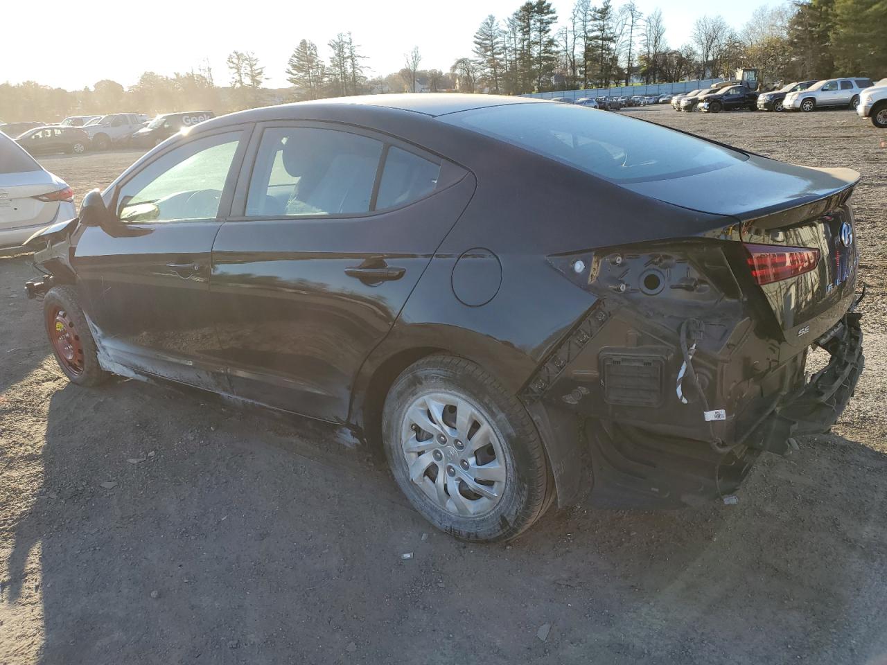 2019 Hyundai Elantra - Image 2
