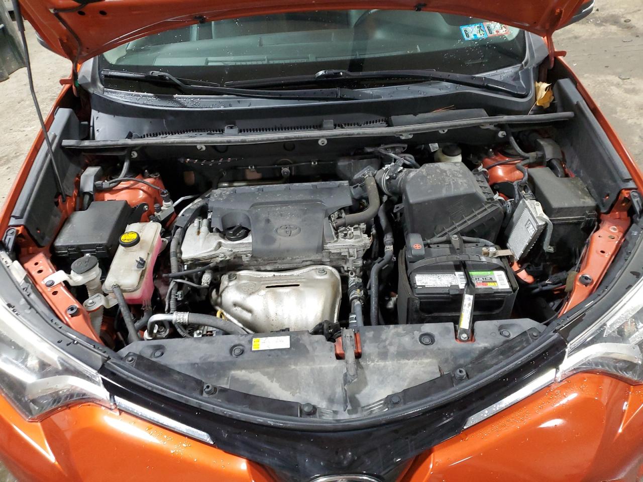 2016 Toyota RAV 4 - Image 12