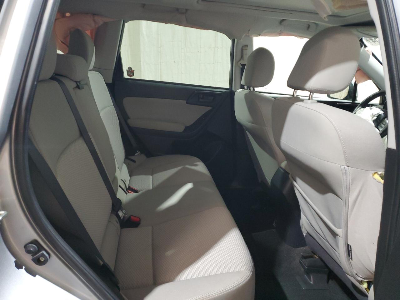 2015 Subaru Forester - Image 10