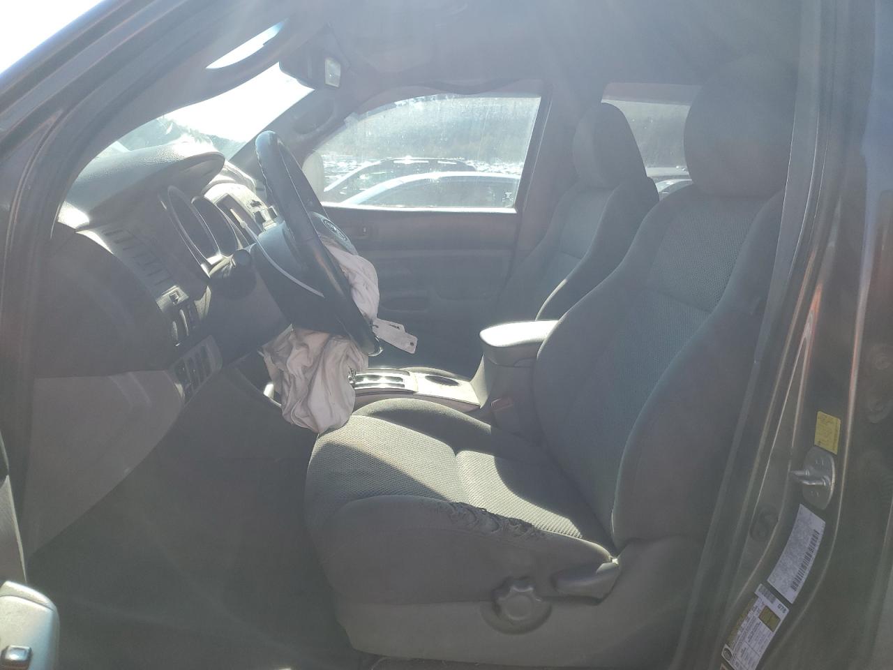 2011 Toyota Tacoma - Image 7