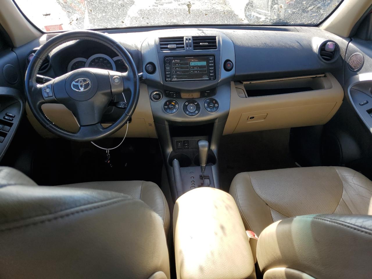 2010 Toyota RAV 4 - Image 8