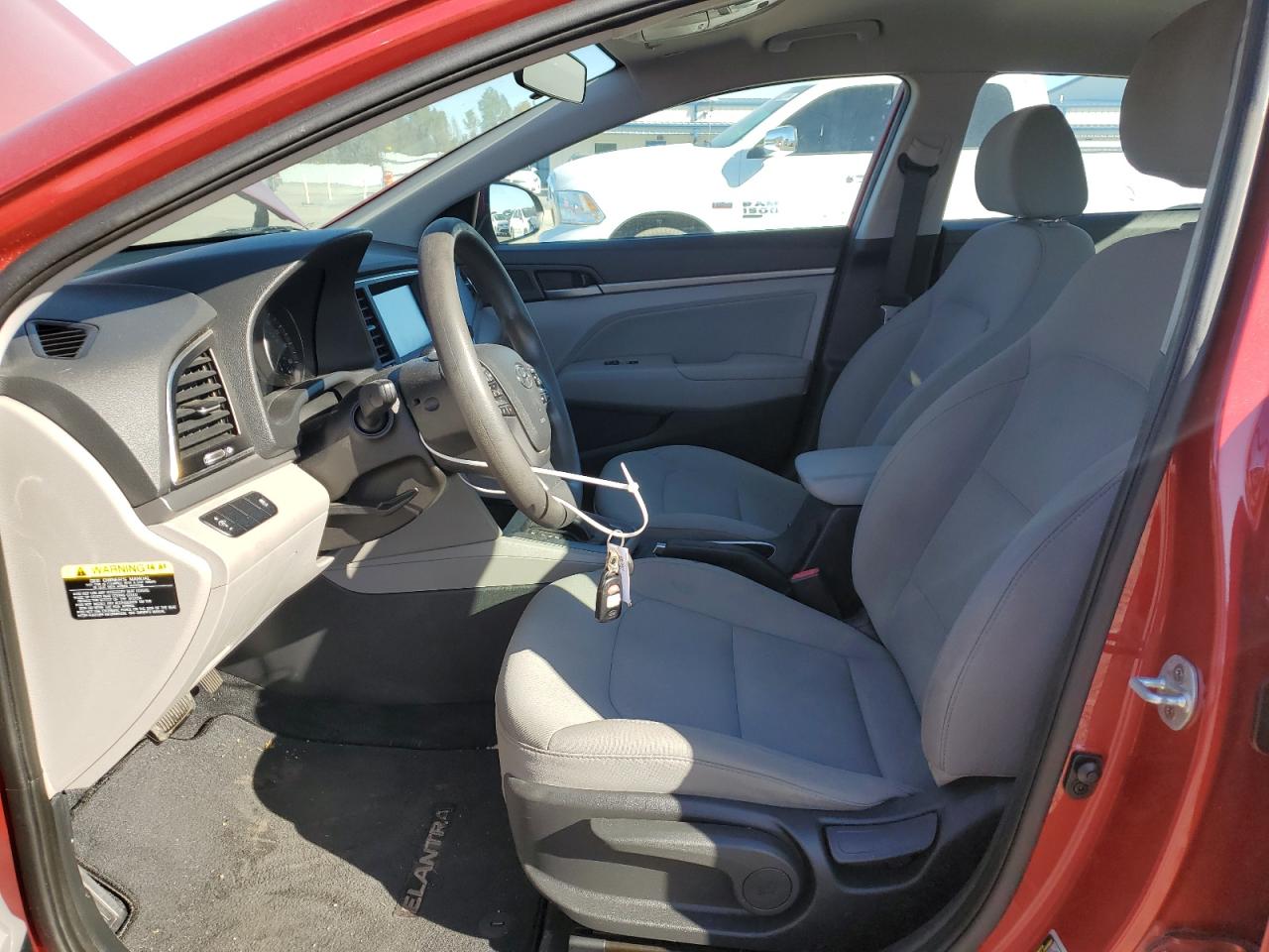 2017 Hyundai Elantra - Image 7