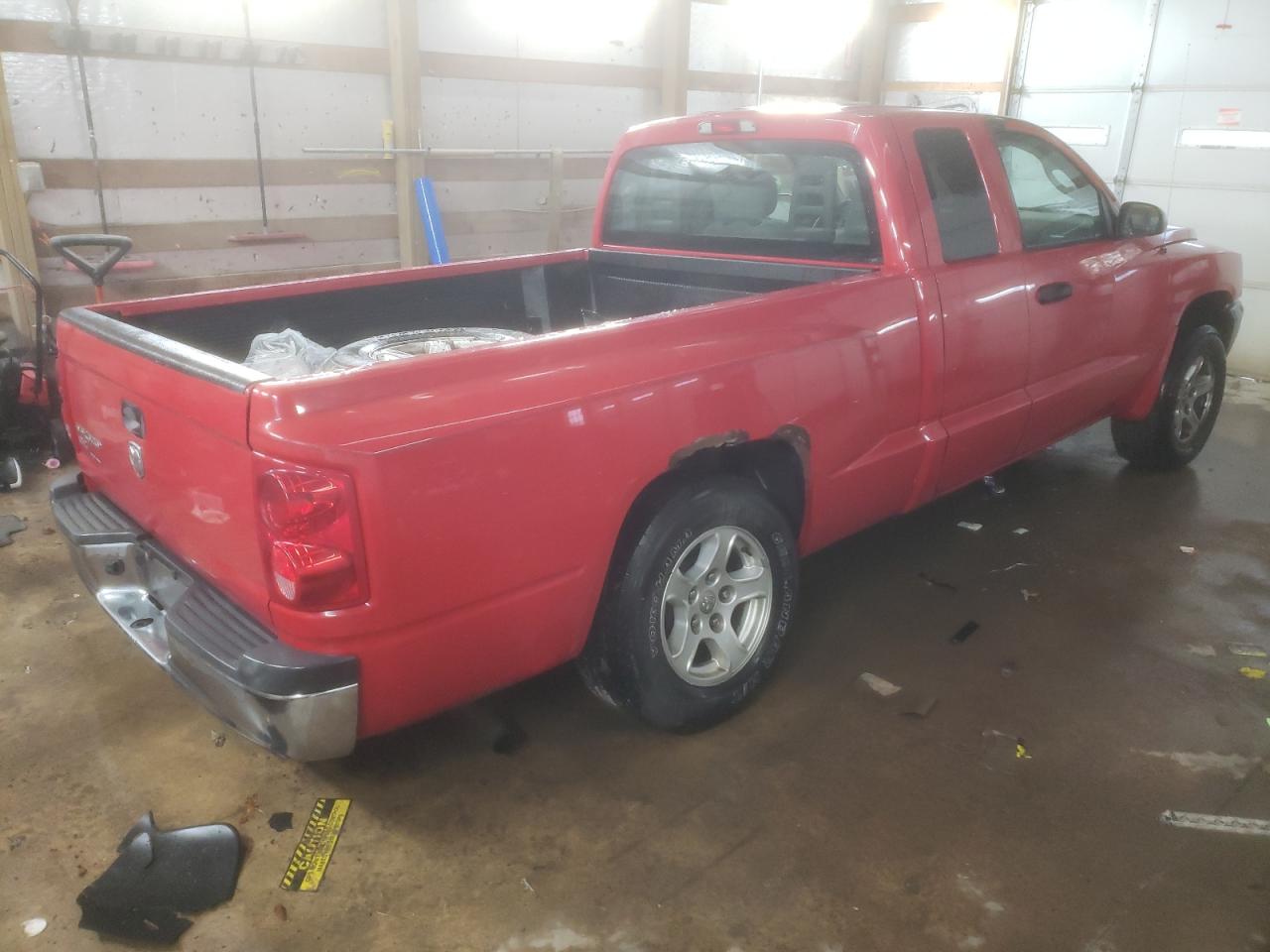 2005 Dodge Dakota - Image 3