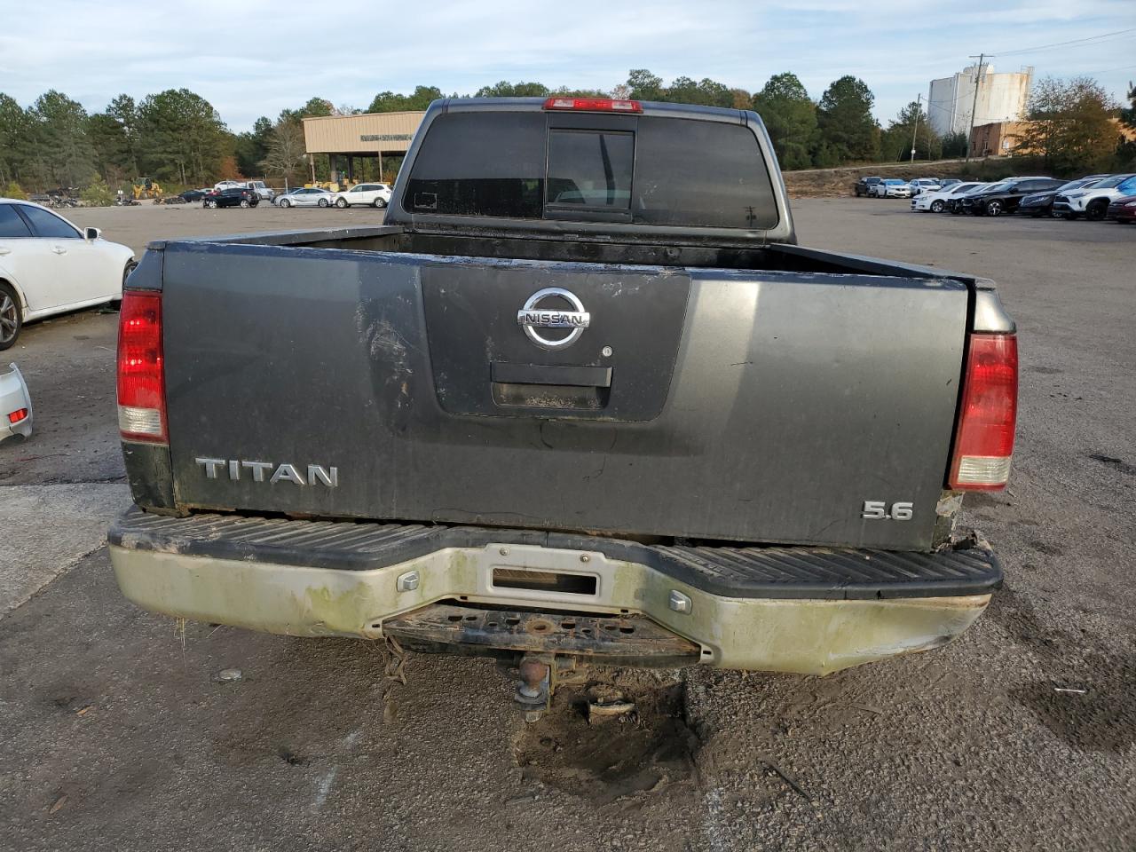 2005 Nissan Titan - Image 6